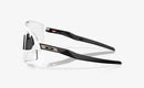 Oakley Sutro Lite Sweep OO9465-39-Matte Clear/Clear to Black Iridium Photochromic