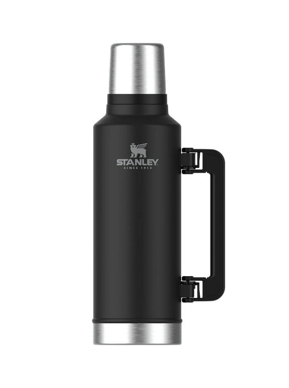 Stanley Classic Legendary Bottle 2.0 QT 1.9L-Assorted Colours