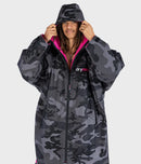 Dryrobe Advance Long Sleeve-Black Camo Pink