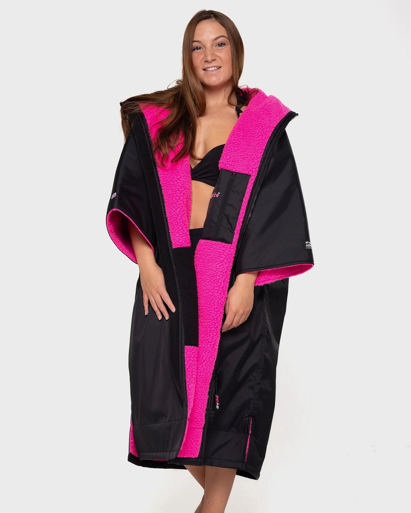 Dryrobe Advance Short Sleeve-Black/Pink