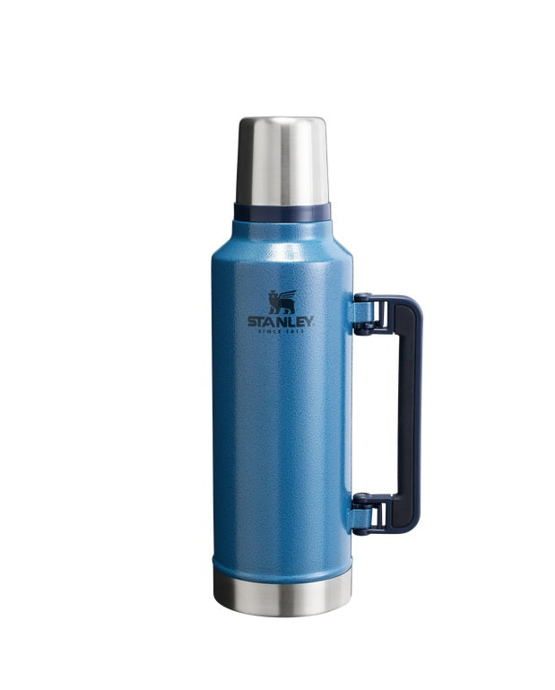 Stanley Classic Legendary Bottle 2.0 QT 1.9L-Assorted Colours
